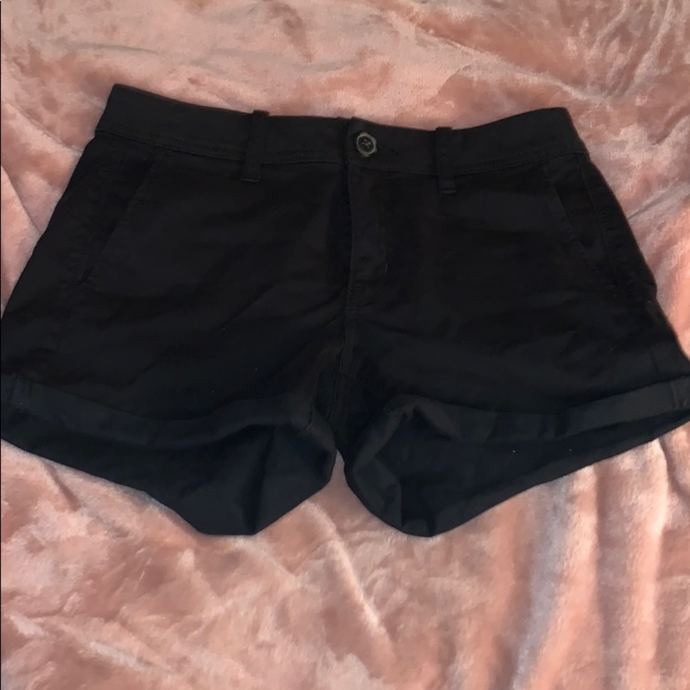 Black mid ride shorts